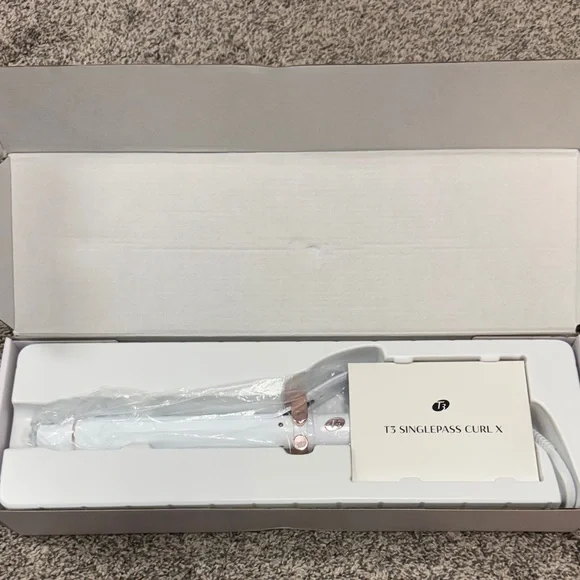 T3 SinglePass Curl X 1" Extra Long Barrel White with Rose Gold Accents - Picture 7 of 9